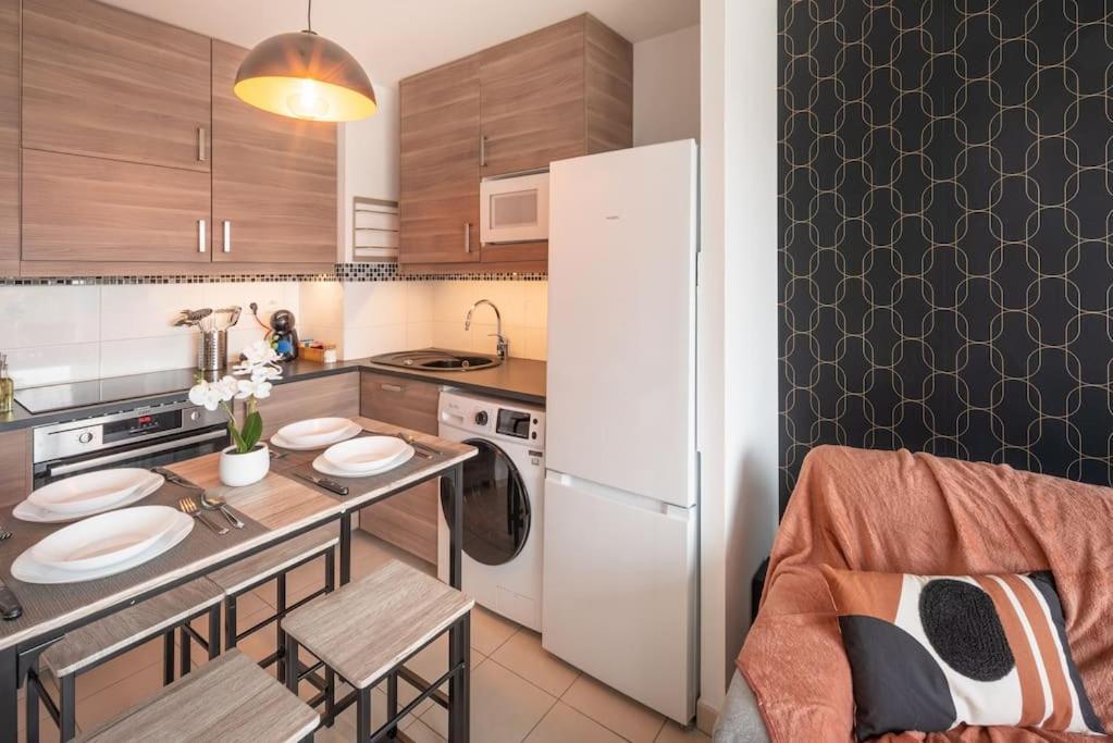 L'Excellence-8Min Aeroport-Terrasse-Parking Prive Apartment Lingolsheim Exterior photo