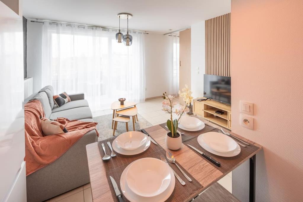 L'Excellence-8Min Aeroport-Terrasse-Parking Prive Apartment Lingolsheim Exterior photo